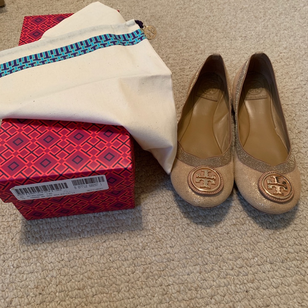 Tory Burch Caroline flat with dust bag and box
